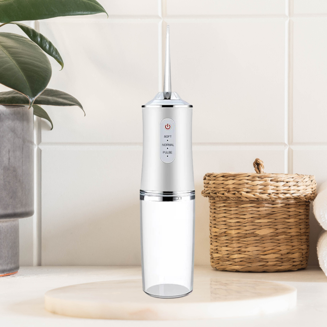 FlossBright™ | Reinigt waar je tandenborstel niet bij kan.